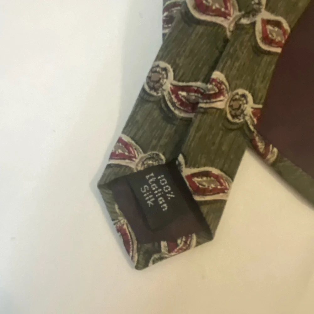 Peter Thomas by Superba 100% silk necktie